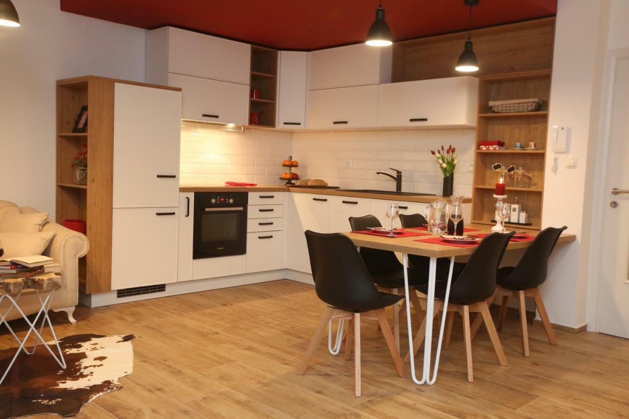 Apartman Delux Brkić Appartement Lozovac Buitenkant foto