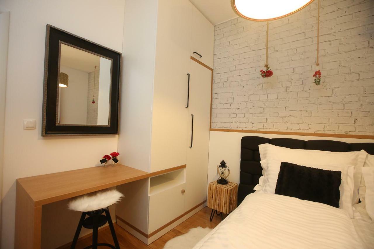 Apartman Delux Brkić Appartement Lozovac Buitenkant foto