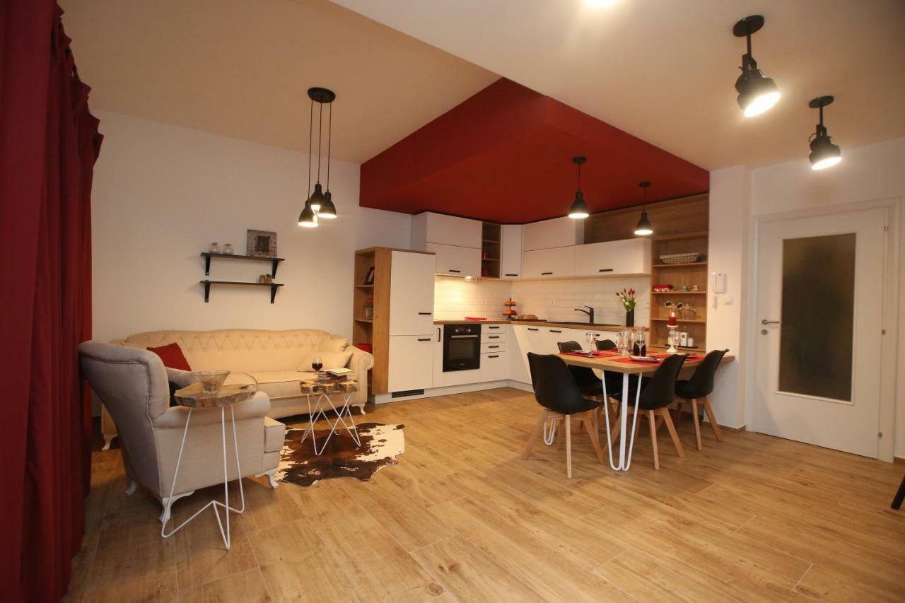 Apartman Delux Brkić Appartement Lozovac Buitenkant foto