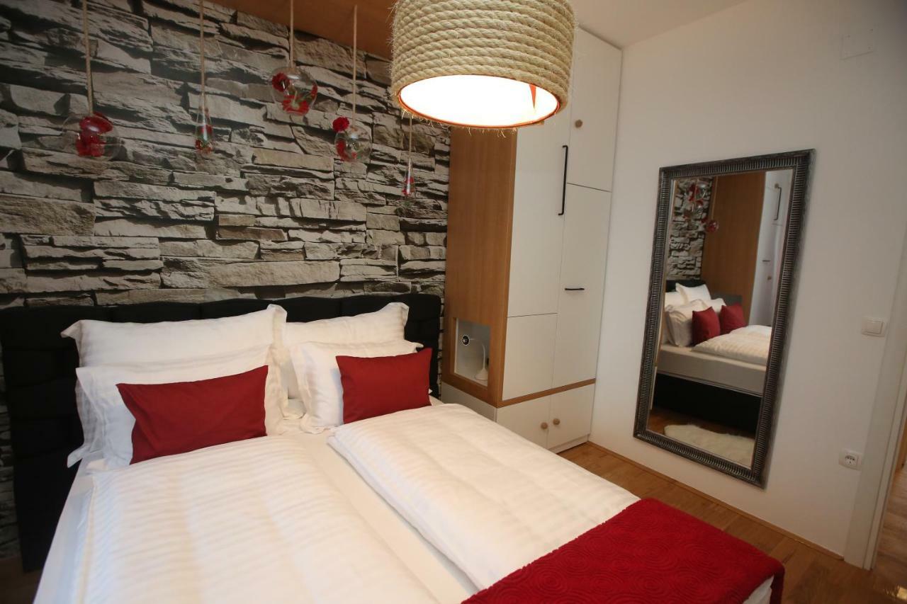 Apartman Delux Brkić Appartement Lozovac Buitenkant foto